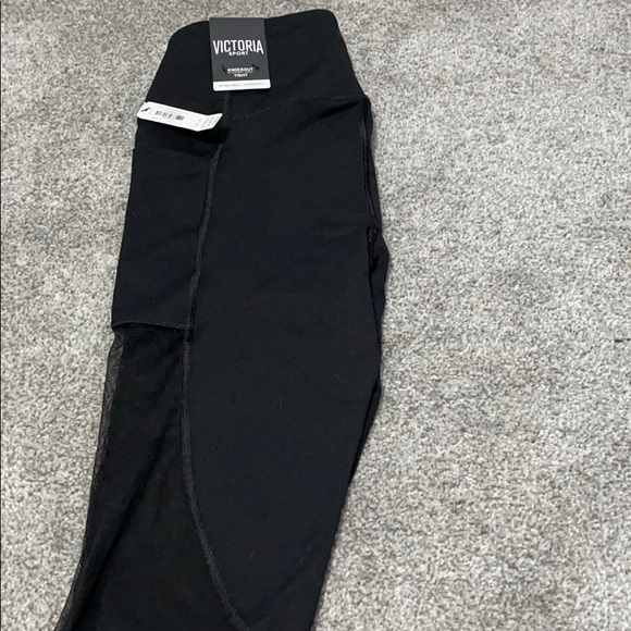 BRAND NEW Victoria Secret Sport leggings - Picture 4 of 6